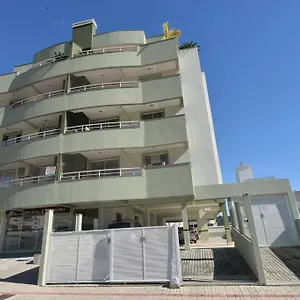 Cobertura Com Duas Vagas De Garagem Bombinhas